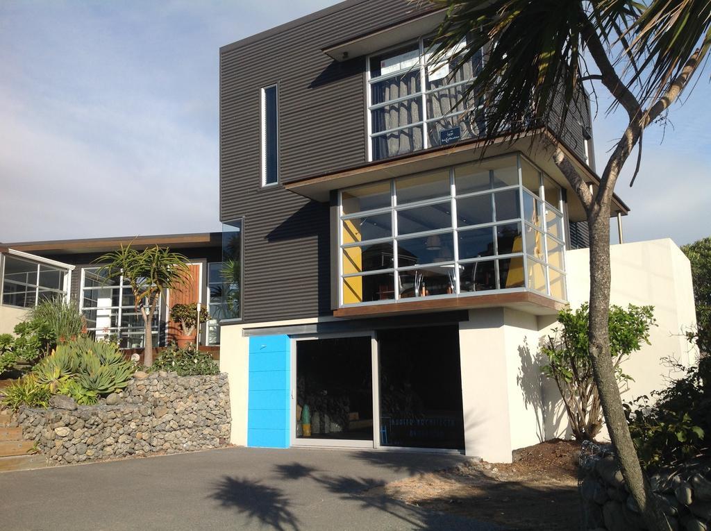 Top Floor Bed And Breakfast Paraparaumu Exterior photo