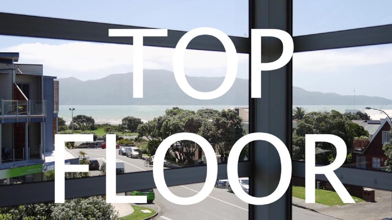 Top Floor Bed And Breakfast Paraparaumu Exterior photo