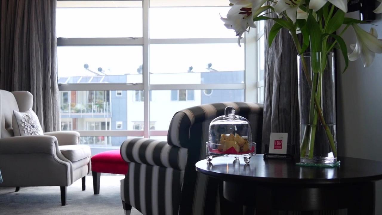 Top Floor Bed And Breakfast Paraparaumu Exterior photo